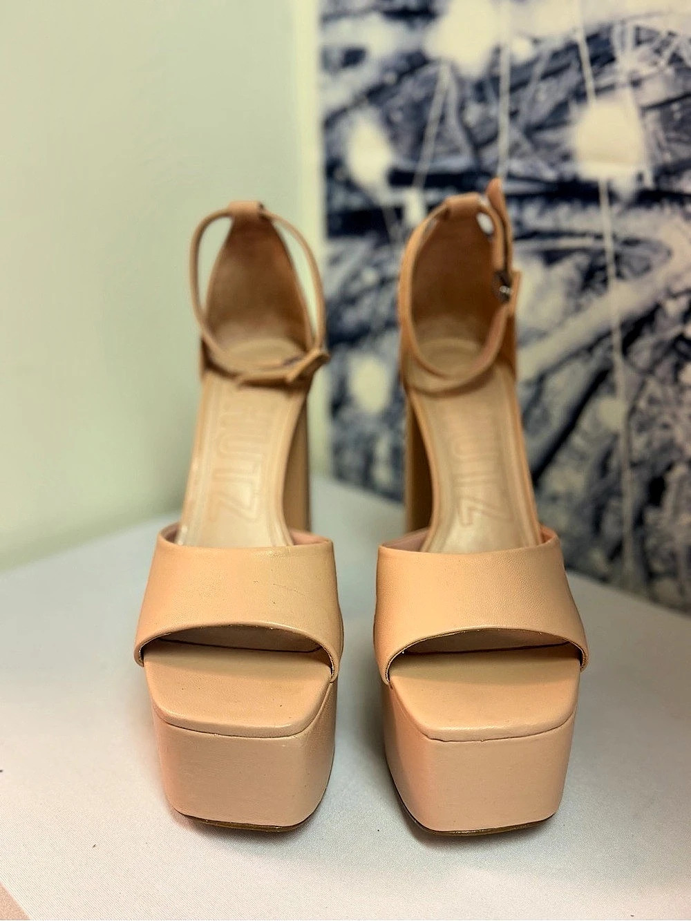 Schutz Keefa Platform Sandal Pink US 8 Like New